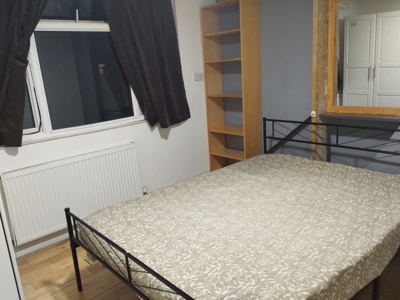 Room Grenaby Avenue in Greater London