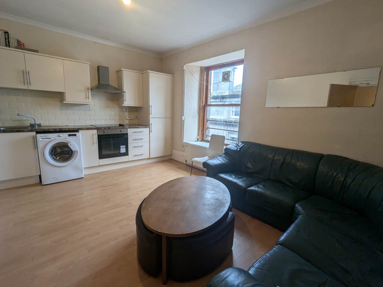 Room Bank Street in Dundee