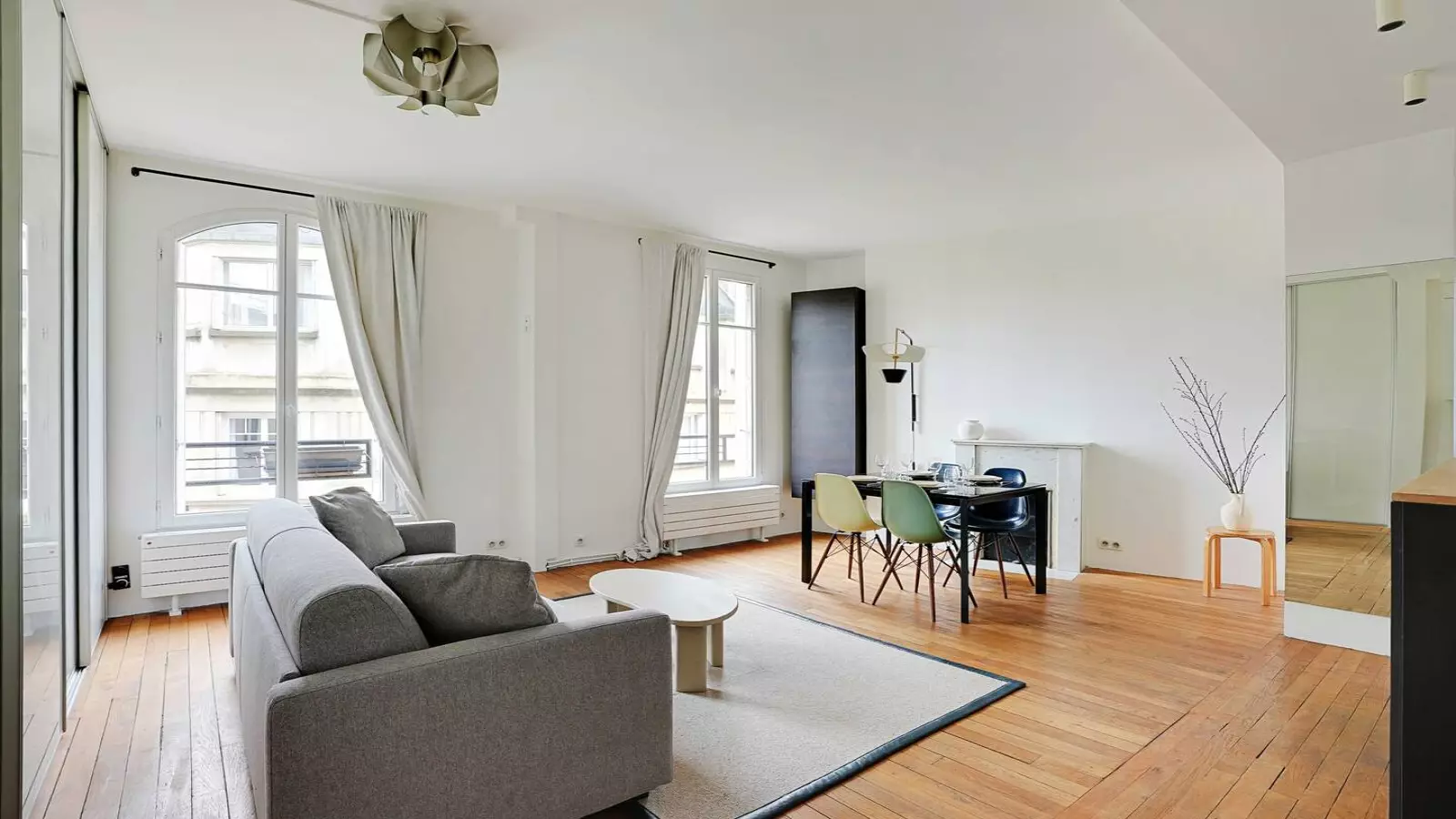 Flat Rue Jean Bologne in Paris