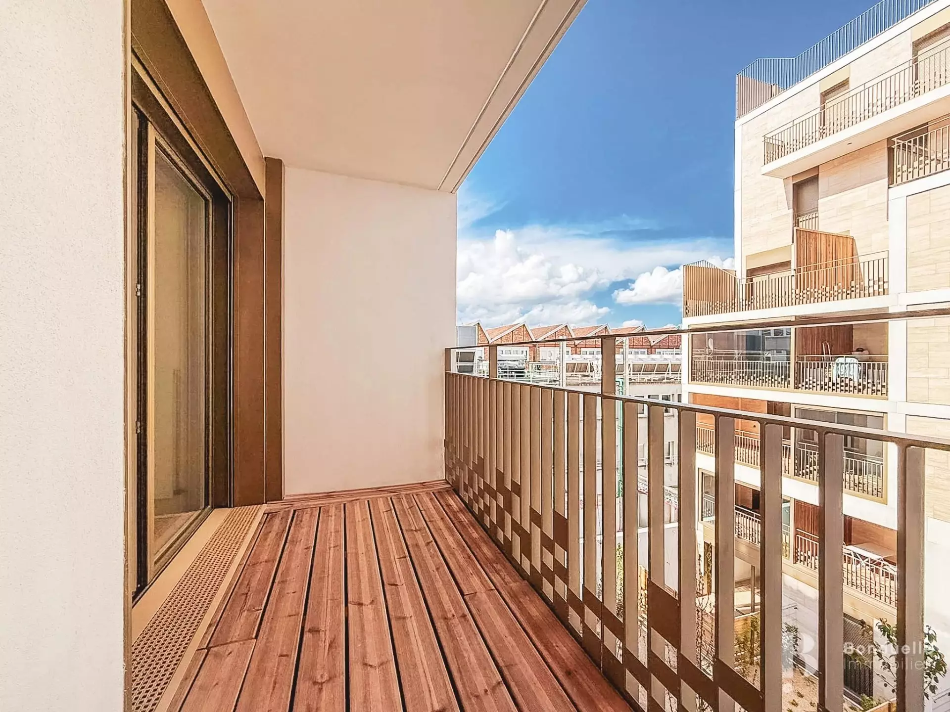 Flat Rue Paul Bert in Courbevoie