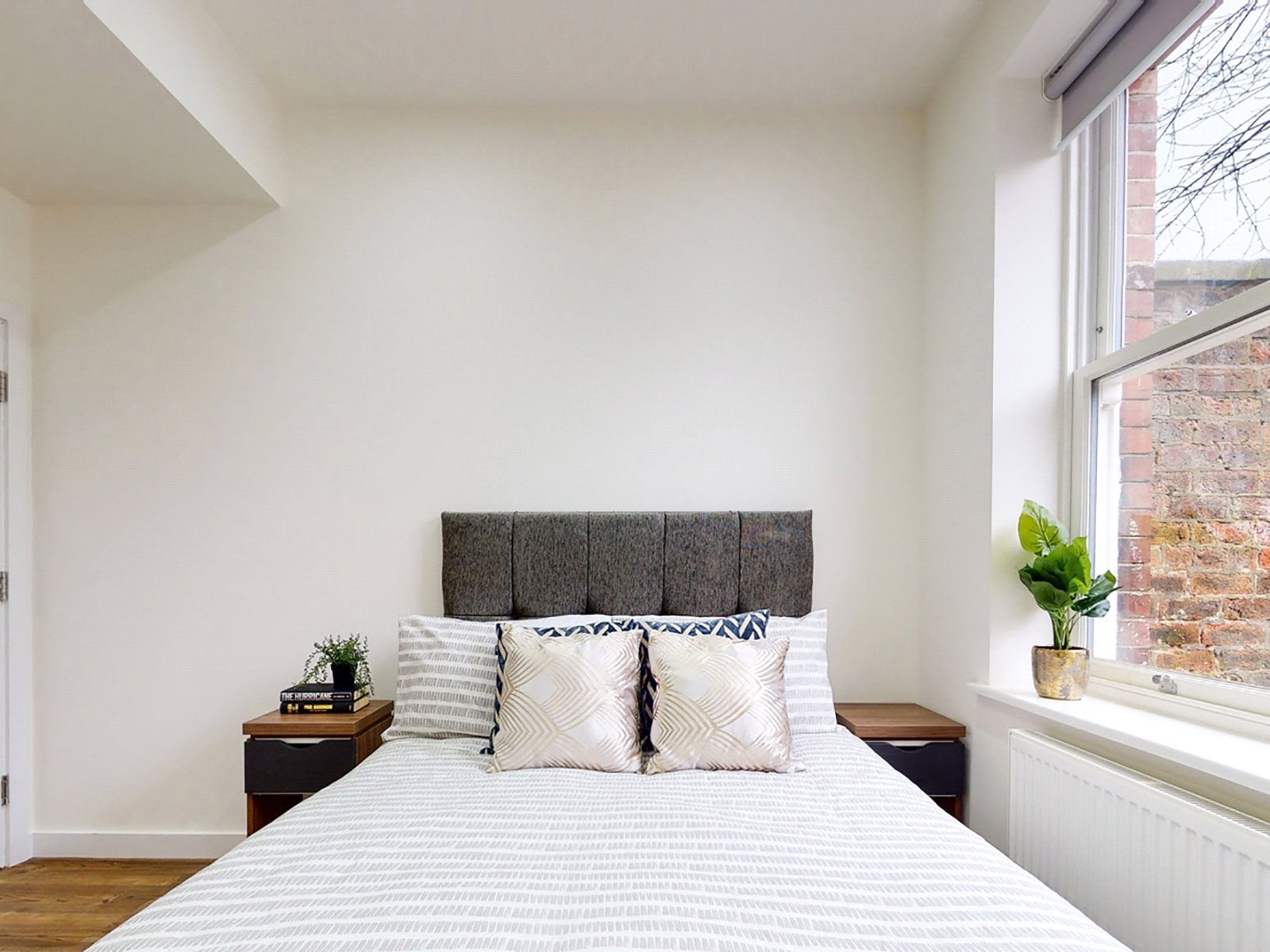 Flat Clarendon Road in Leeds