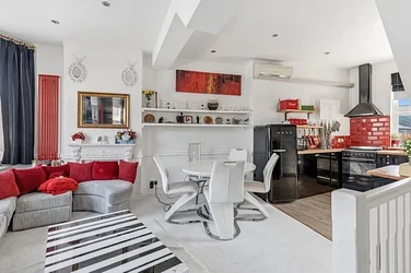 Flat Fulham Road in Greater London