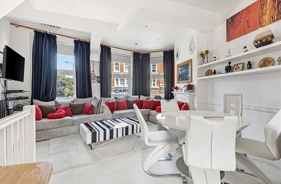 Flat Fulham Road in Greater London