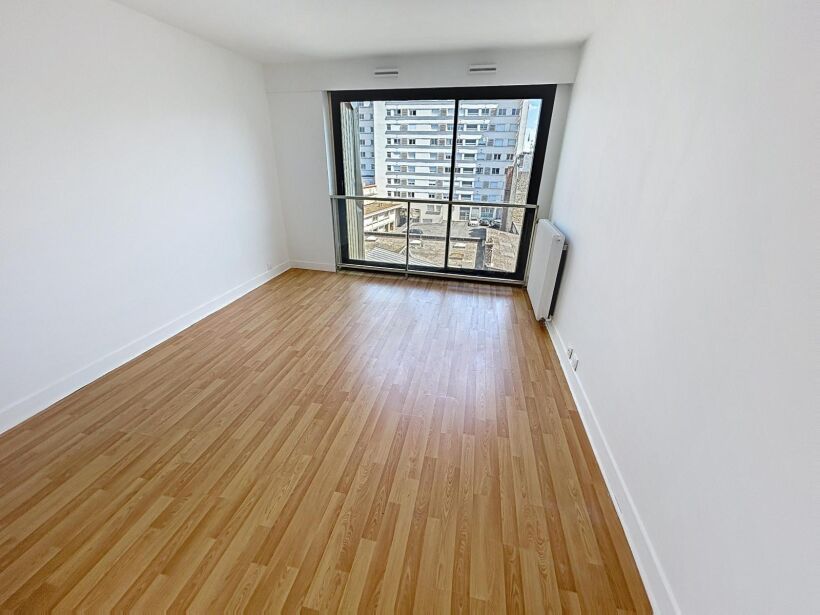 Appartement Place Drouet d'Erlon à Reims