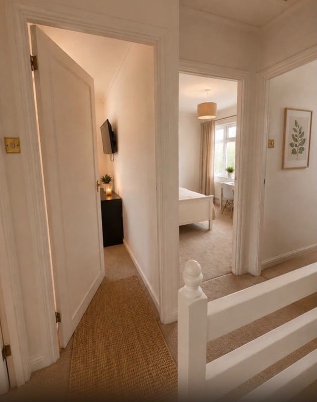 Room Fox's Path in Greater London