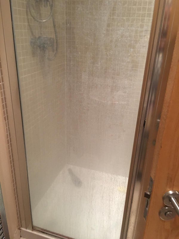 Room Waterside Close in Greater London