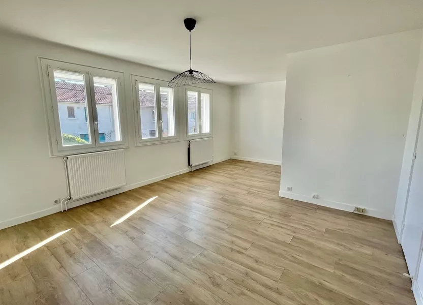 Flat Rue Gustave Eiffel in Coulounieix-Chamiers