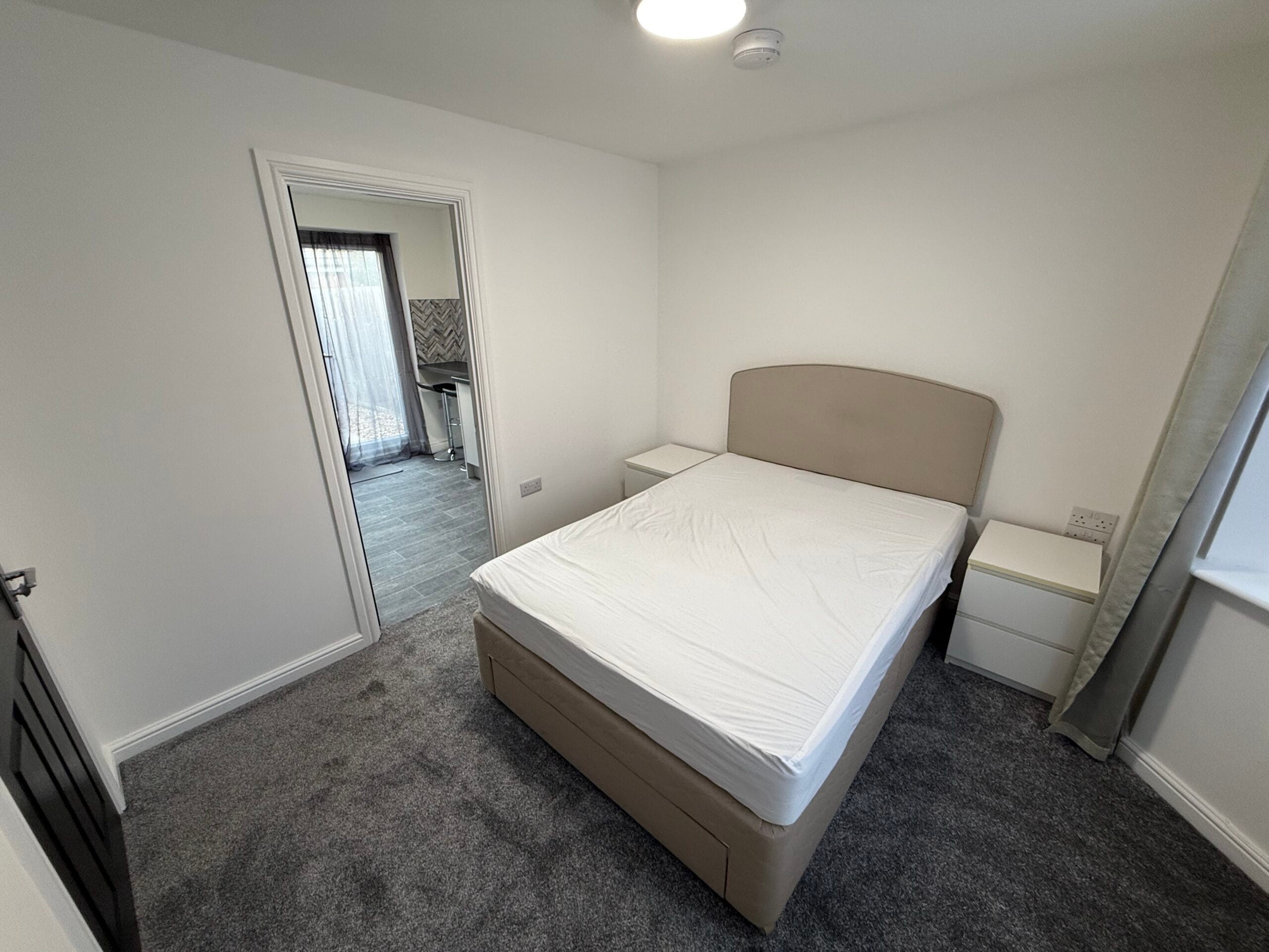 Flat Lyvelly Gardens in Peterborough