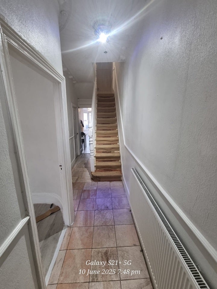 Room Heigham Road in Greater London