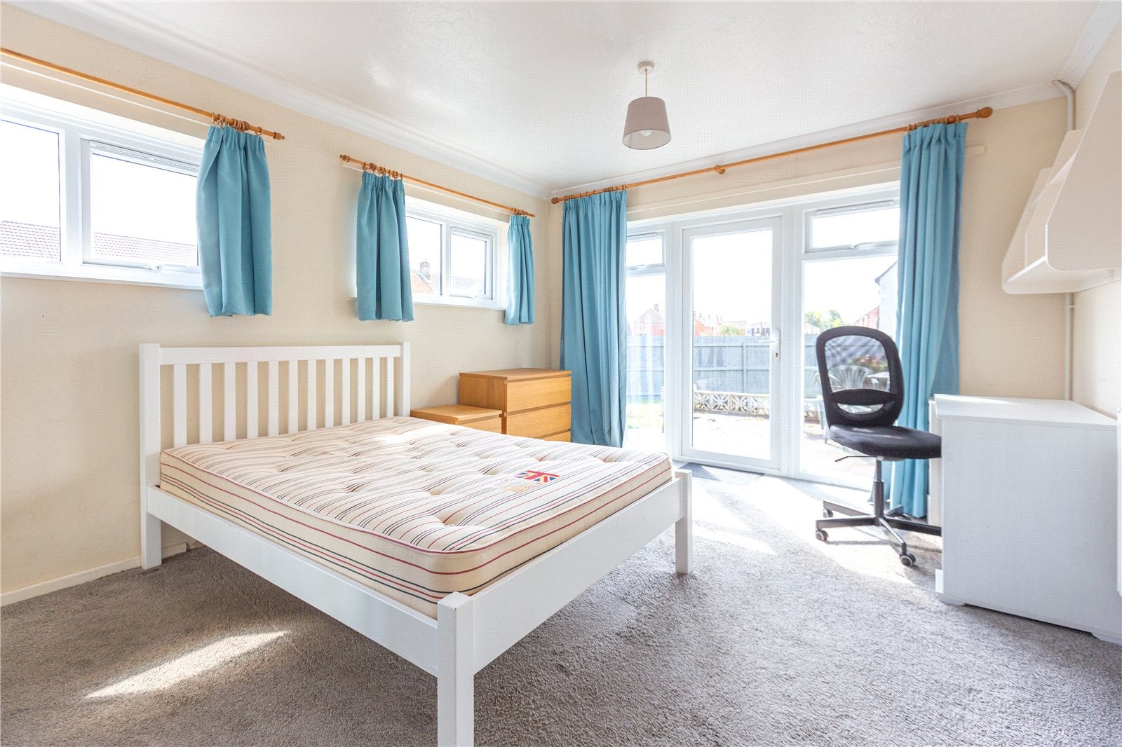 House Hunters Way in Bristol