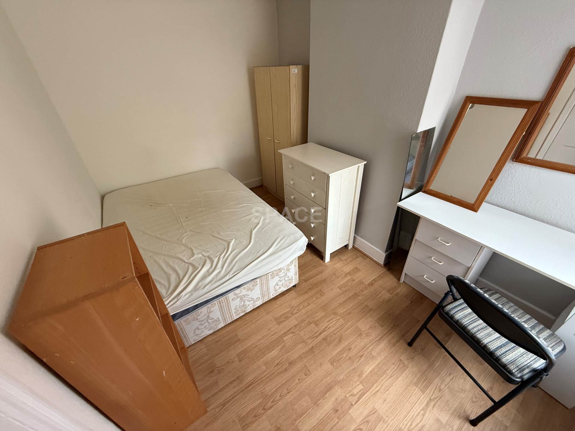 Flat Grange Avenue in Reading