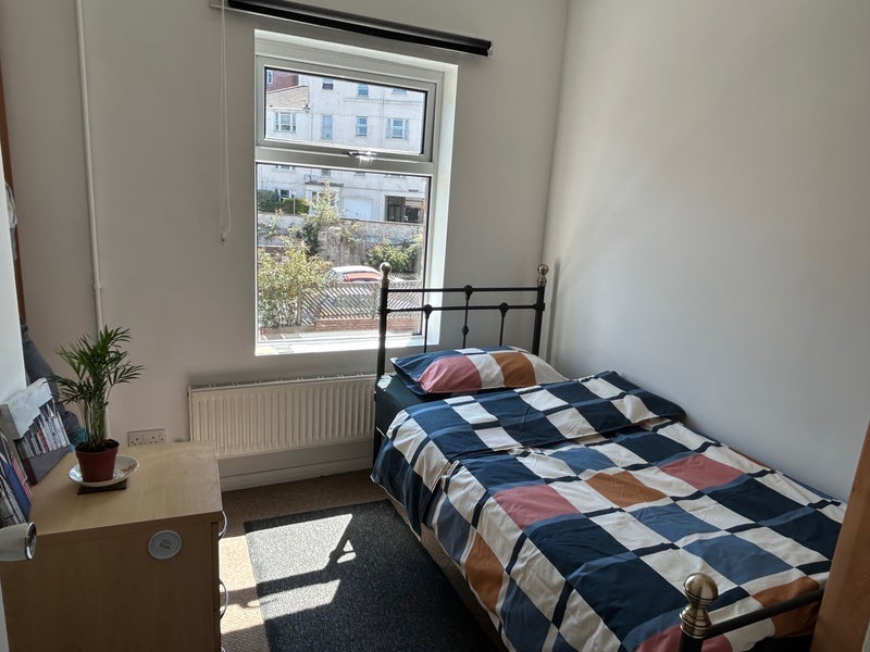Room Norwich Avenue in Bournemouth