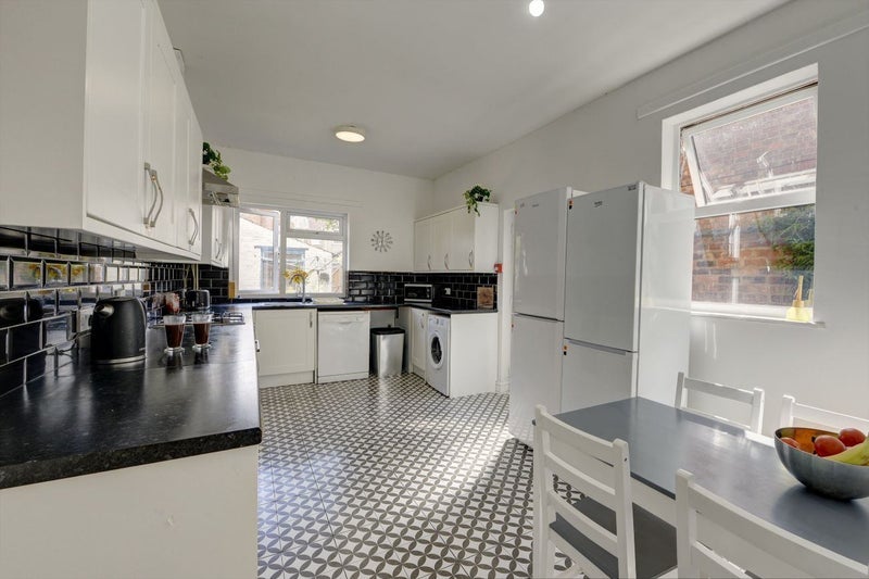 Room Murray Road in Rugby