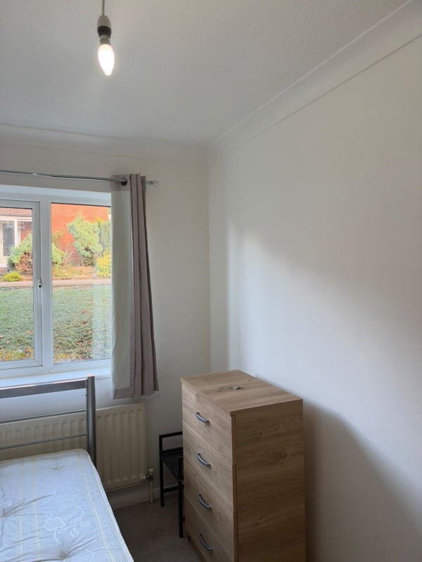 Room Reedham Drive in Greater London