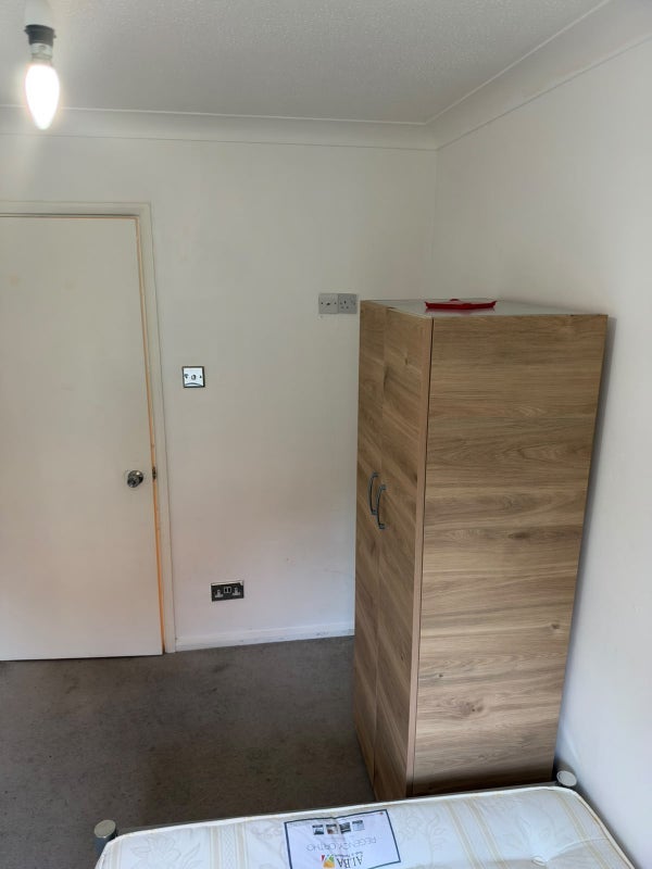 Room Reedham Drive in Greater London