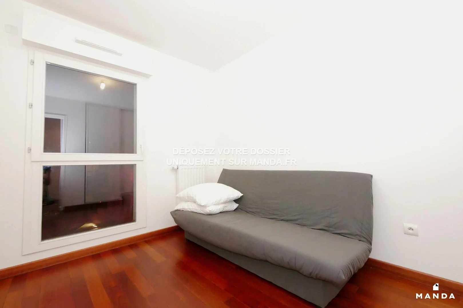 Flat Rue de la Galiote in Issy-les-Moulineaux