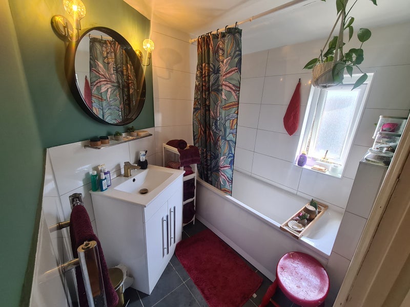 Room Lordship Lane in Greater London