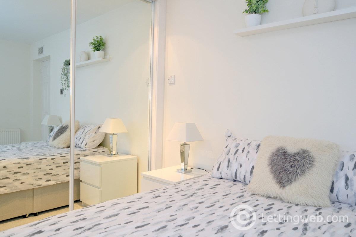 Flat Rousay Place in Aberdeen City