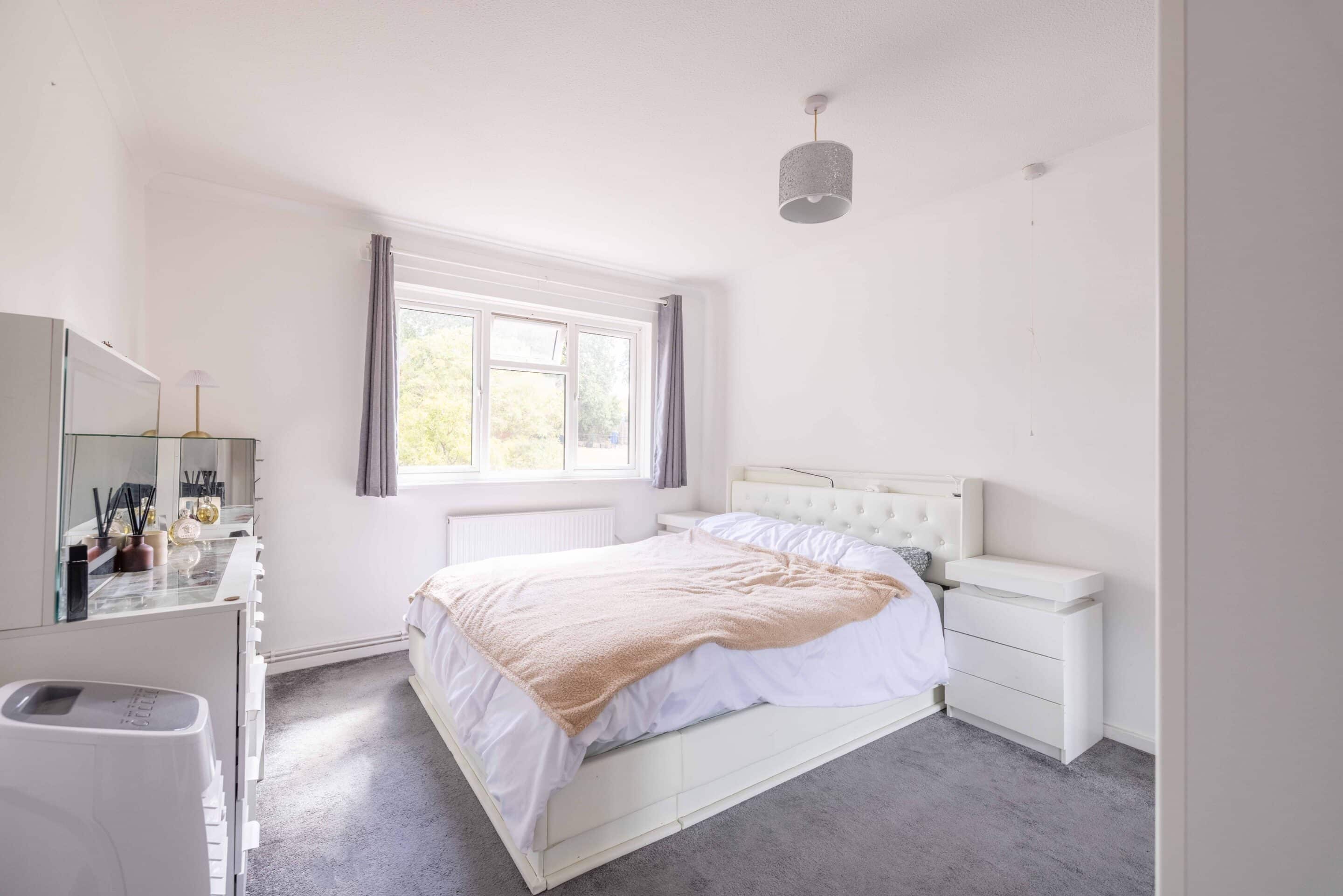Flat Foster Avenue in Windsor