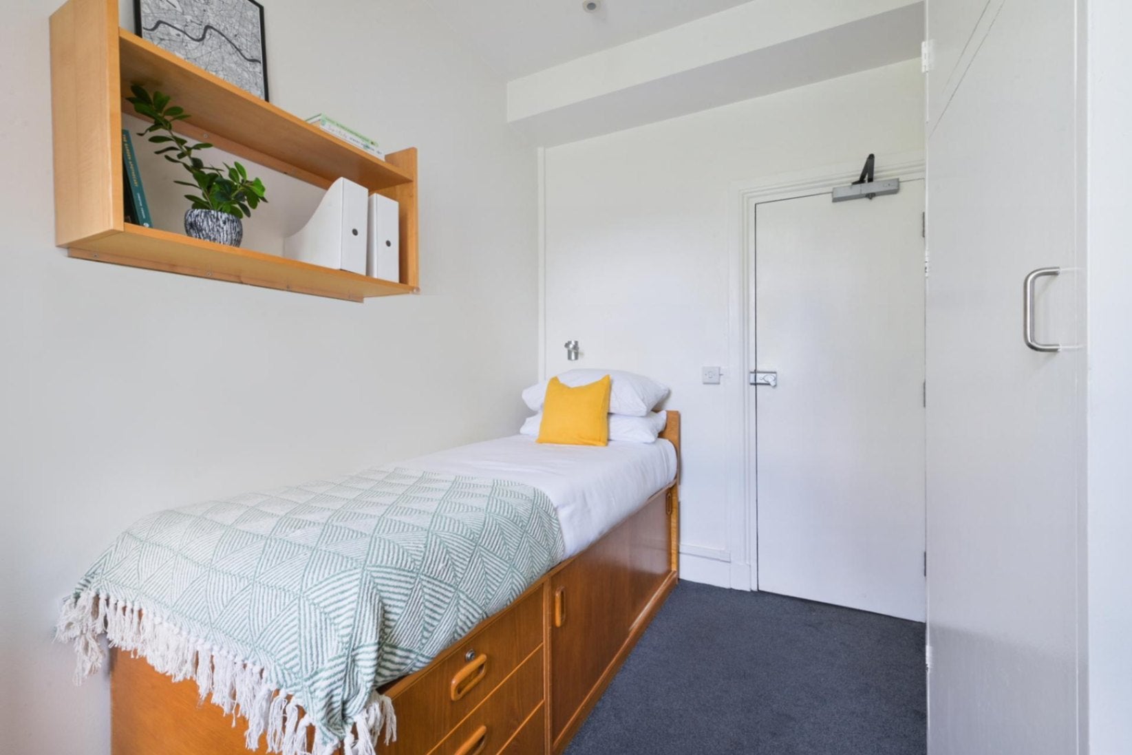 Room Secker Street in Greater London