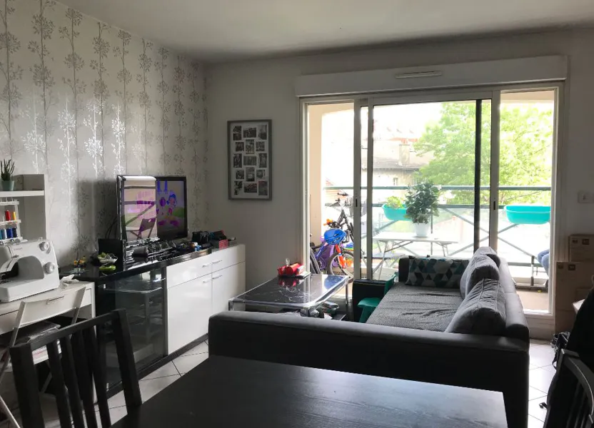 Appartement Allée Fernand Borgnon à Chelles