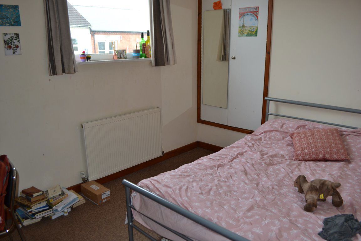 Room Rookery Road in Birmingham