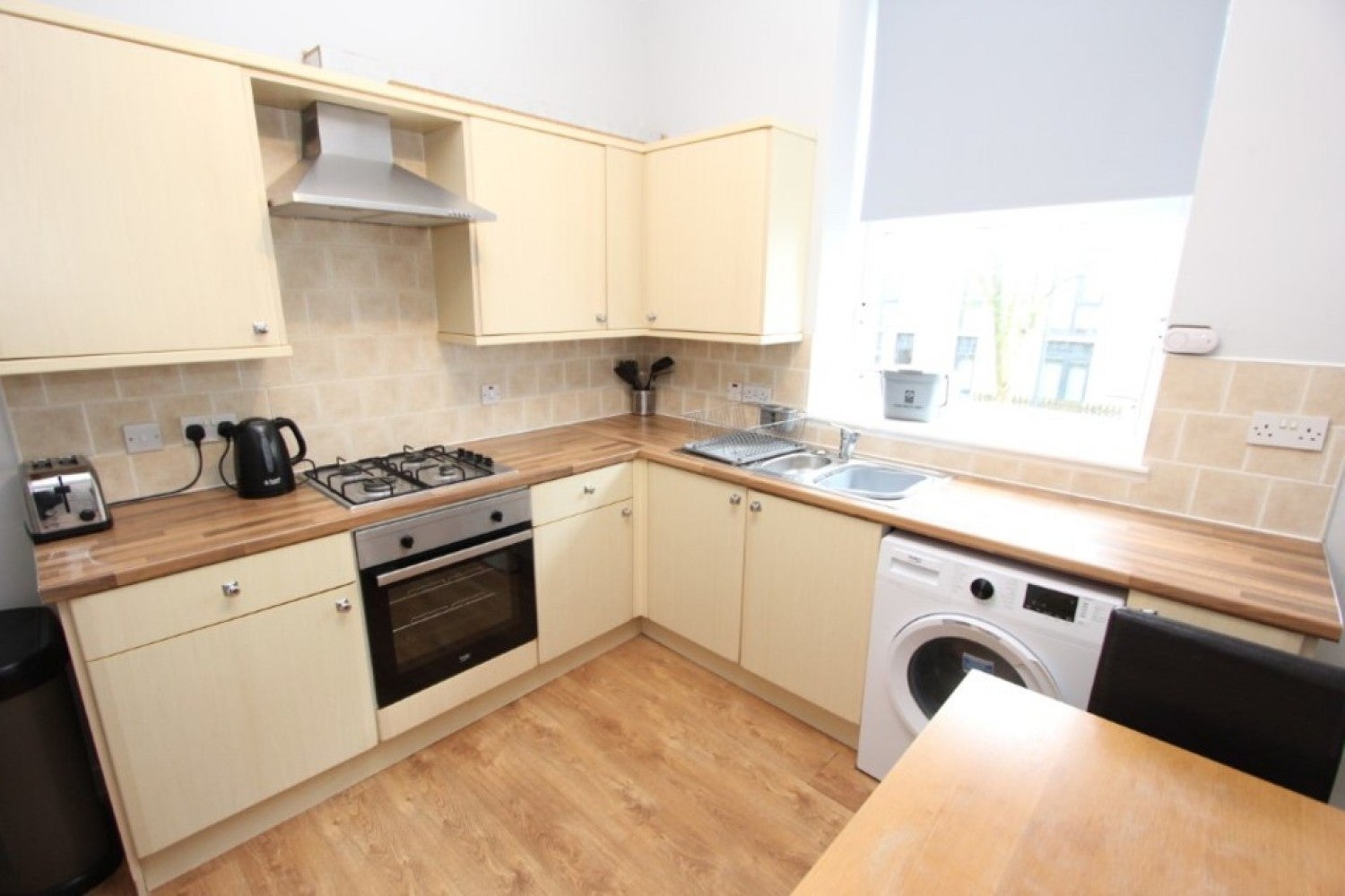 Flat Willowbank Street in Glasgow