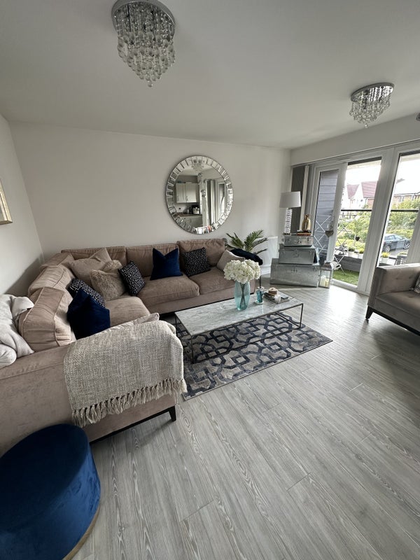 Room Hibbert Drive in Uttlesford