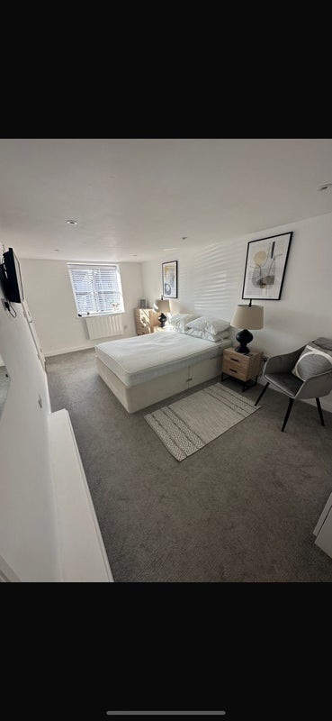 Room Hibbert Drive in Uttlesford