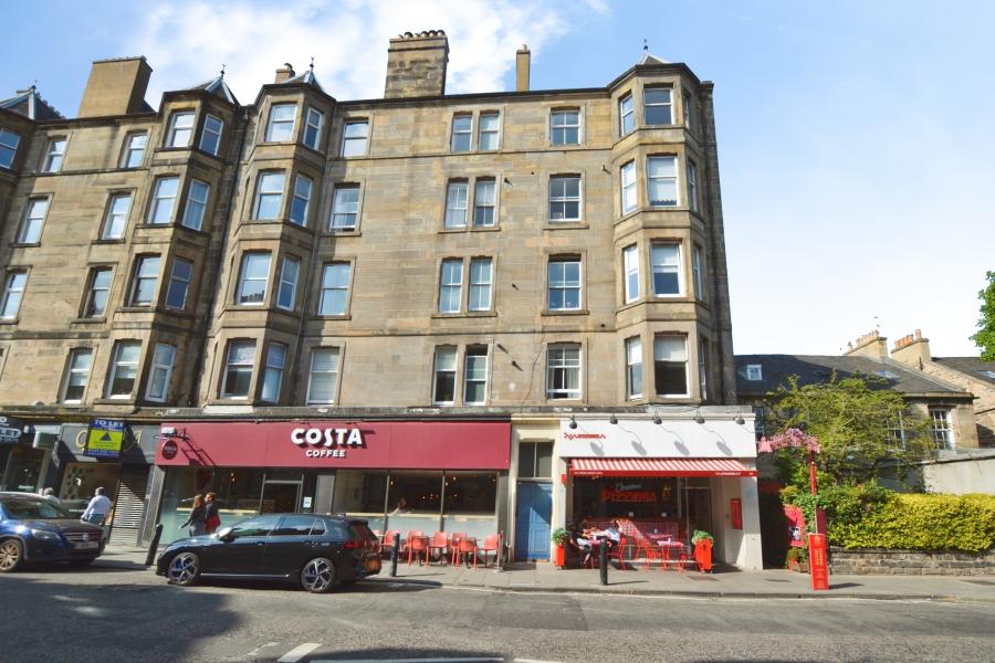 Flat Raeburn Place in City of Edinburgh
