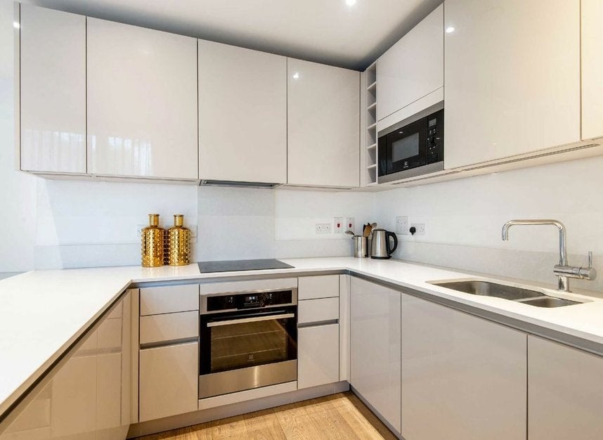 Flat Rochester Place in Greater London