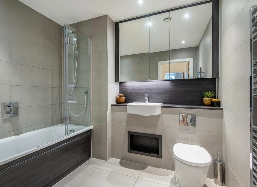 Flat Rochester Place in Greater London
