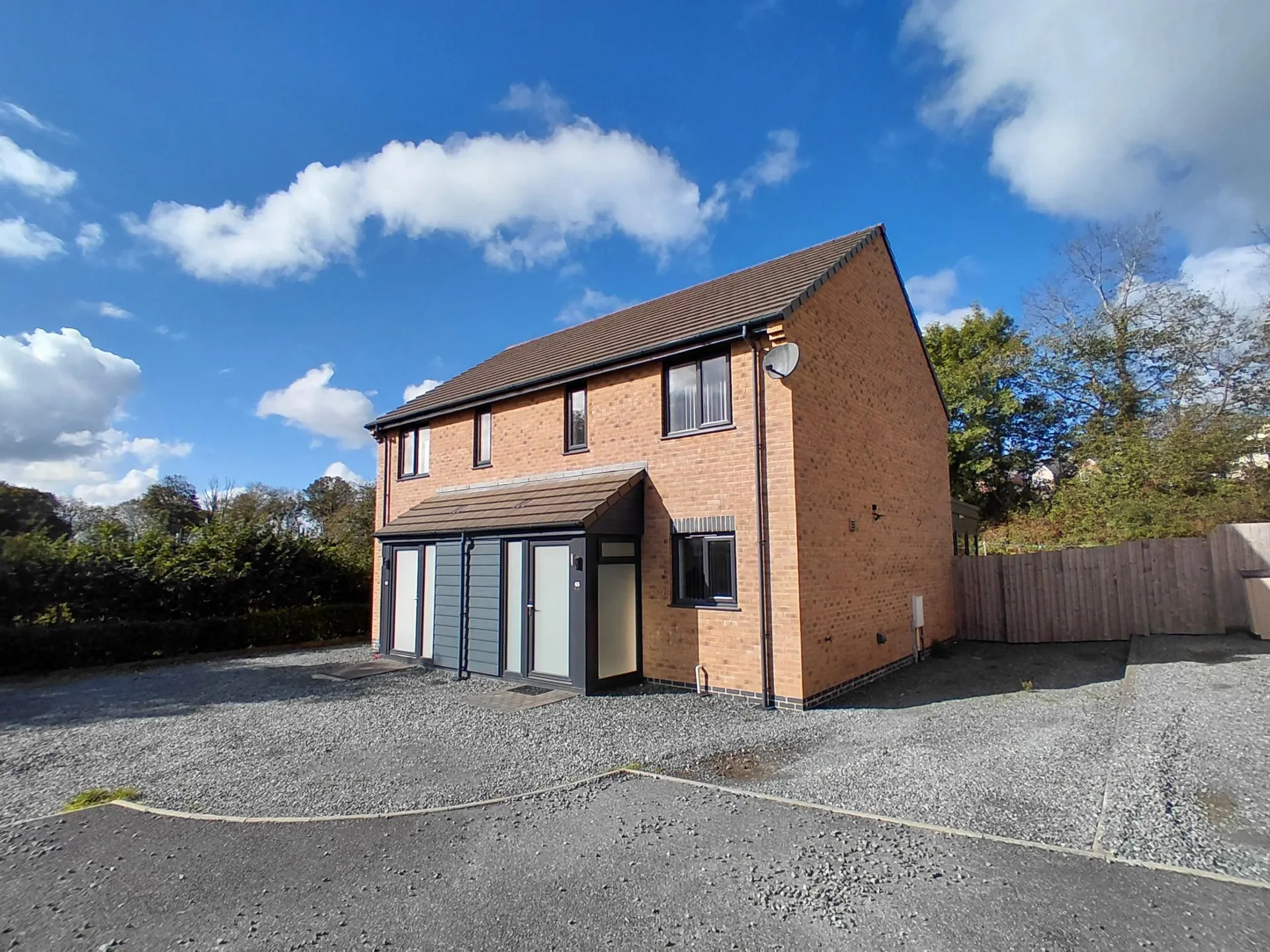 House Glenfields Road in Haverfordwest