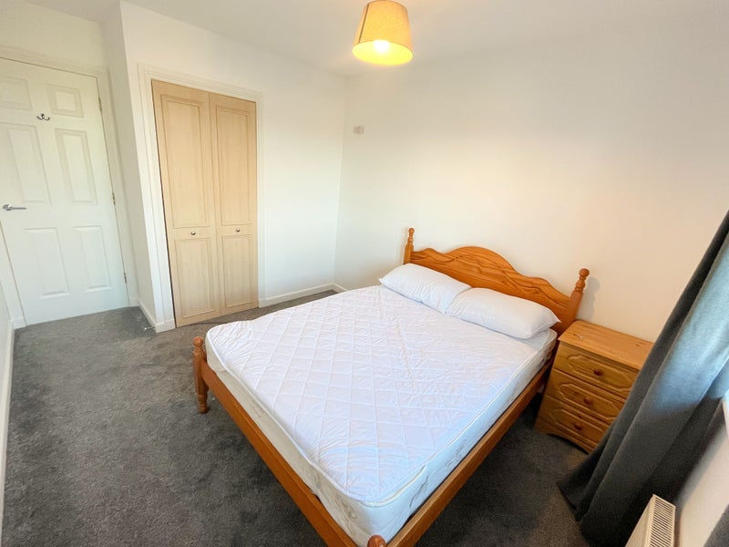 Room Burnvale Place in Livingston