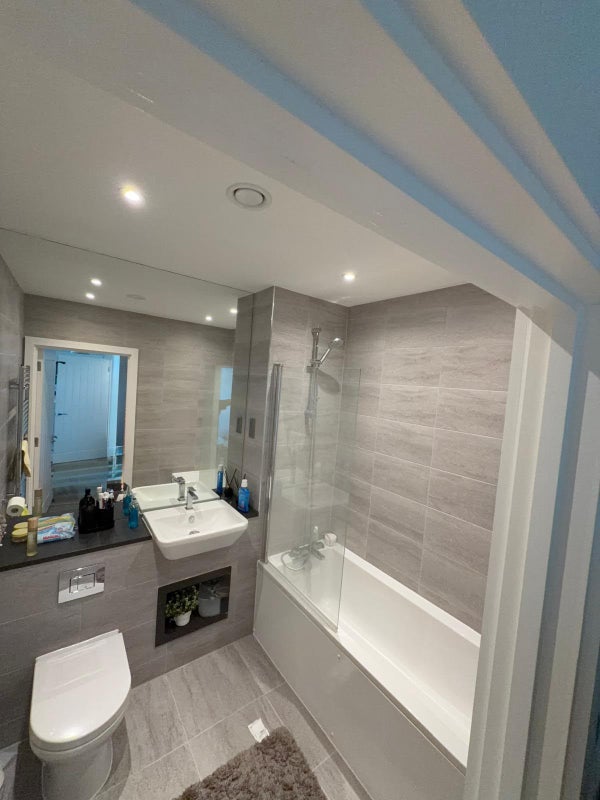 Room Brighton Road in Greater London