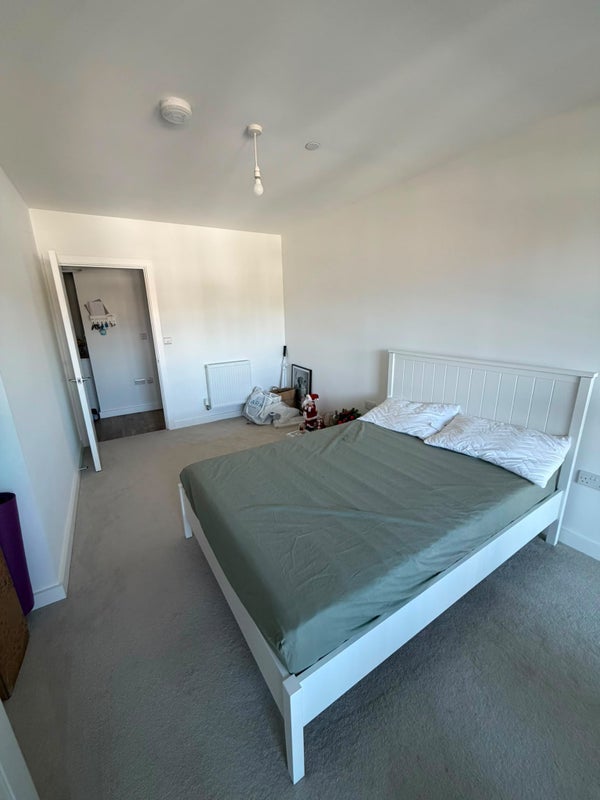 Room Brighton Road in Greater London