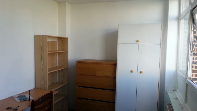 Room Manchester Road in Greater London