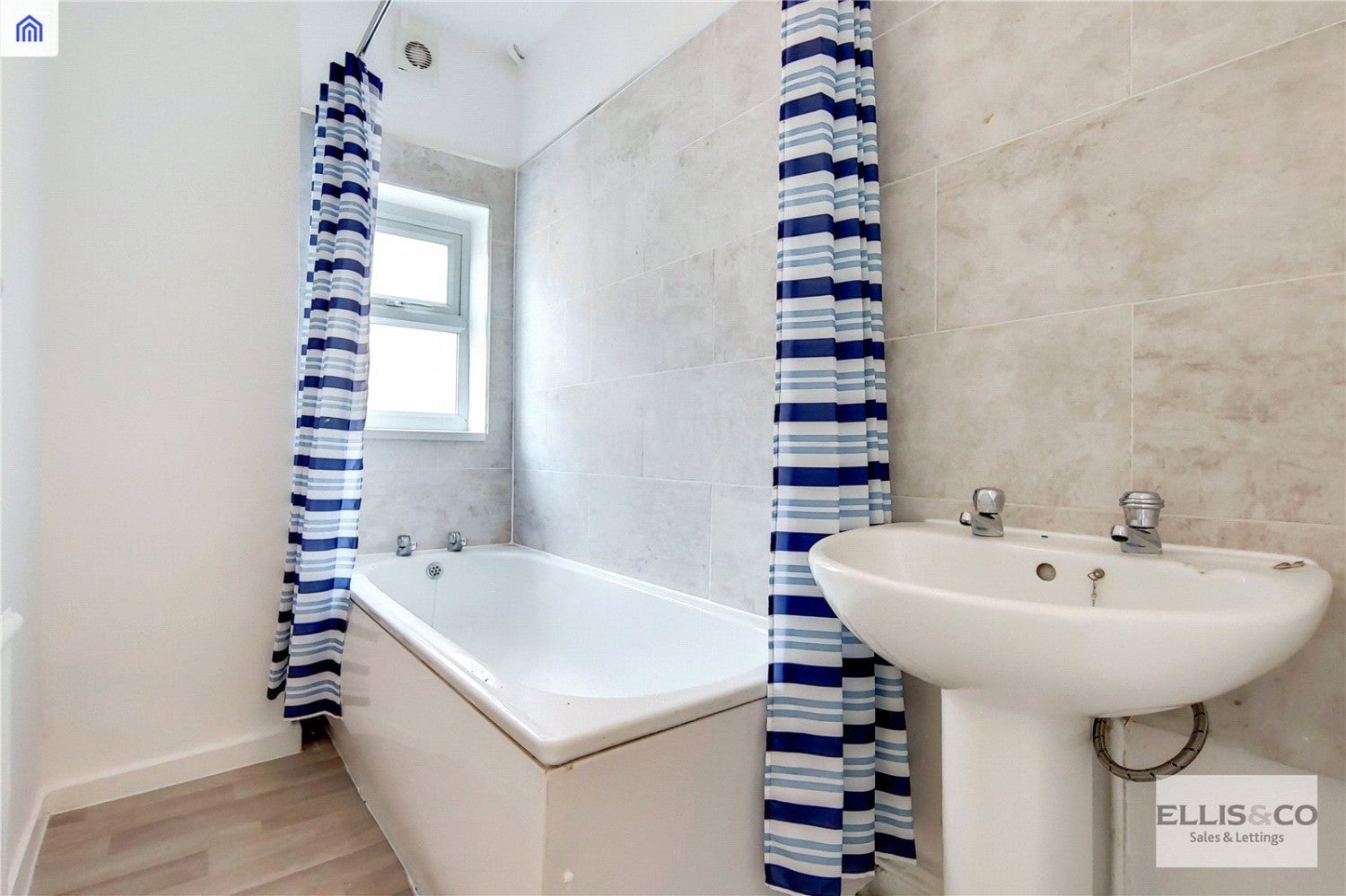 Flat Roundwood Road in Greater London