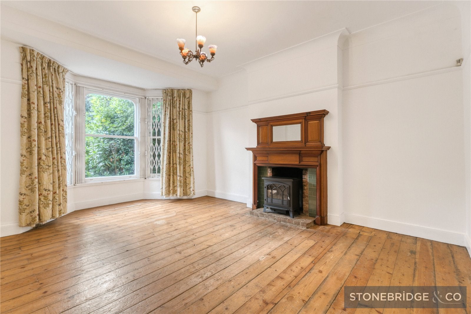 Flat Highgate Hill in Greater London