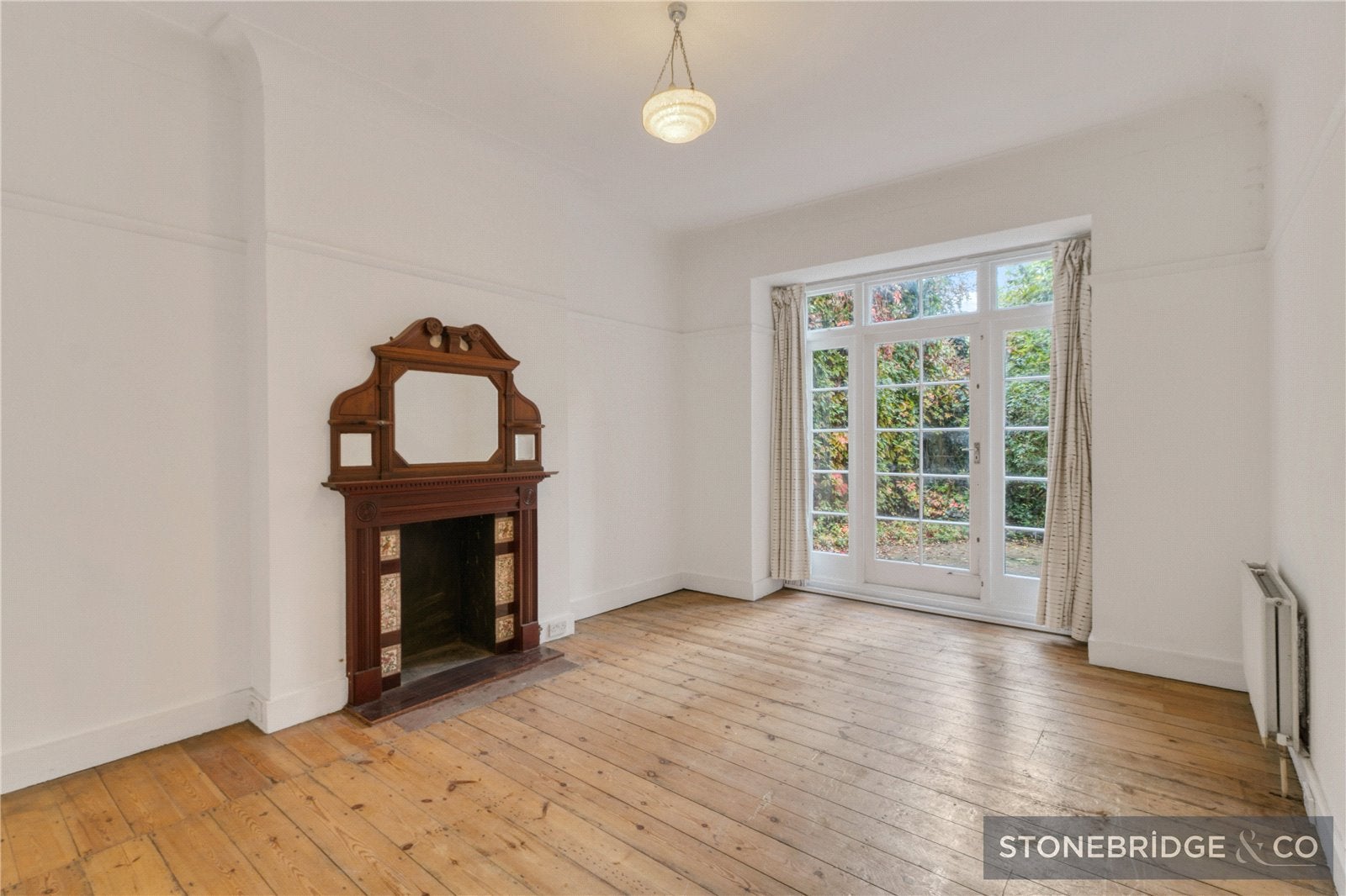 Flat Highgate Hill in Greater London