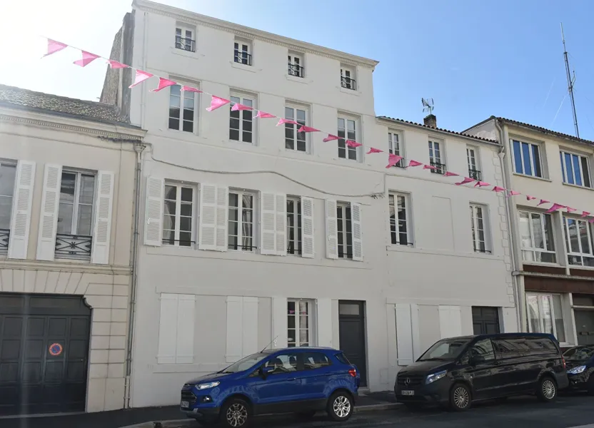 Flat Avenue La Fayette in Rochefort