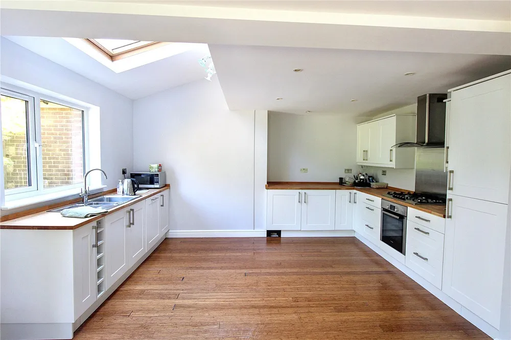 House Summersales Hill in Wealden
