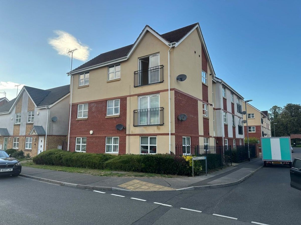 Flat Blenheim Square in Lincoln