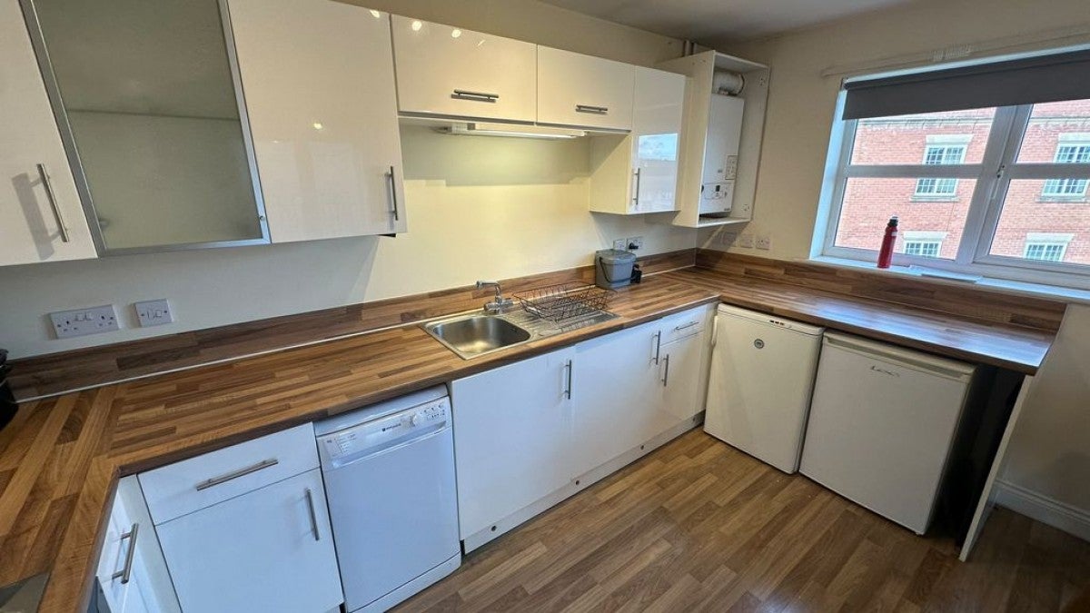 Flat Blenheim Square in Lincoln