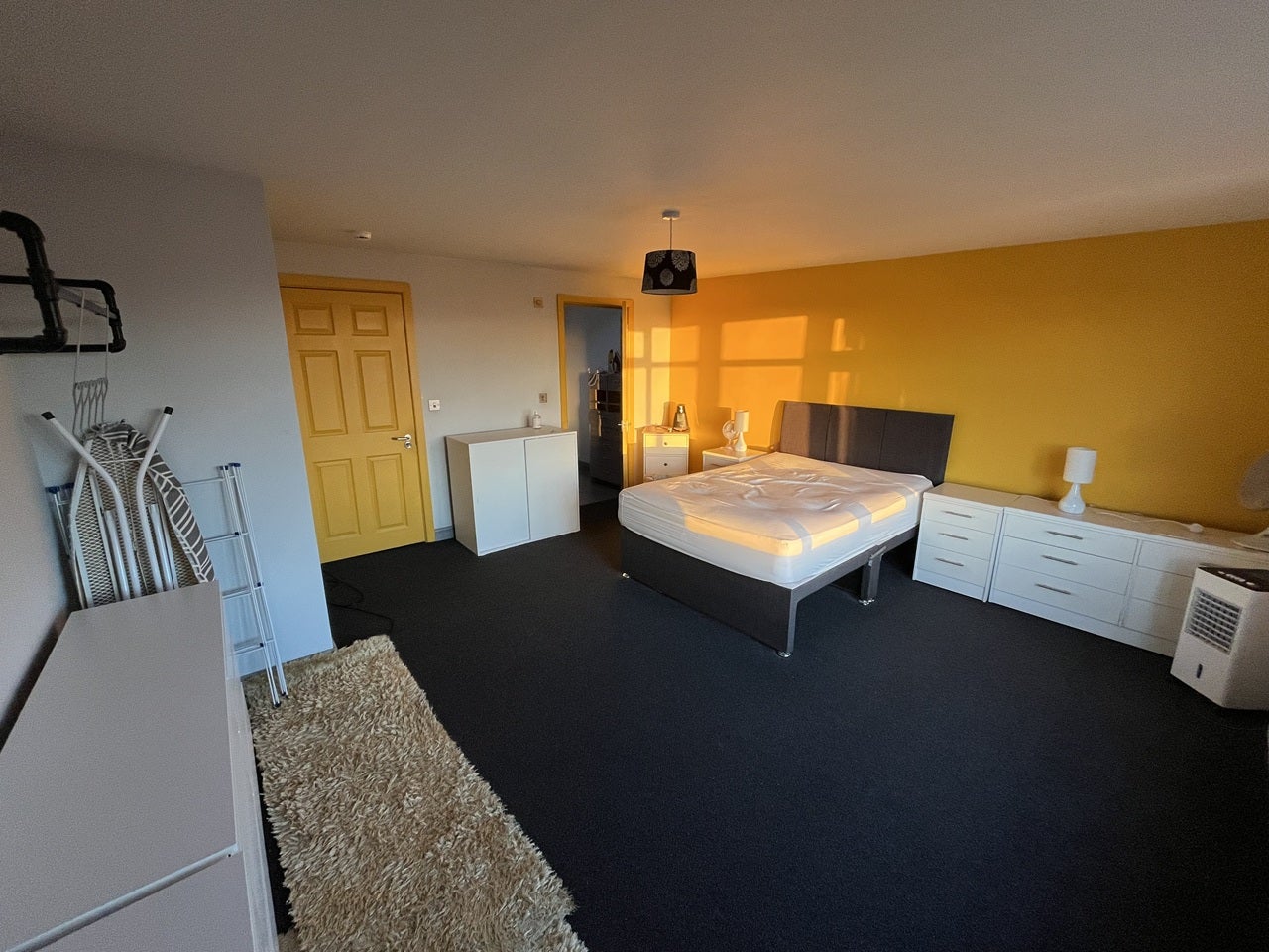 Room Stanley Road in Chadderton