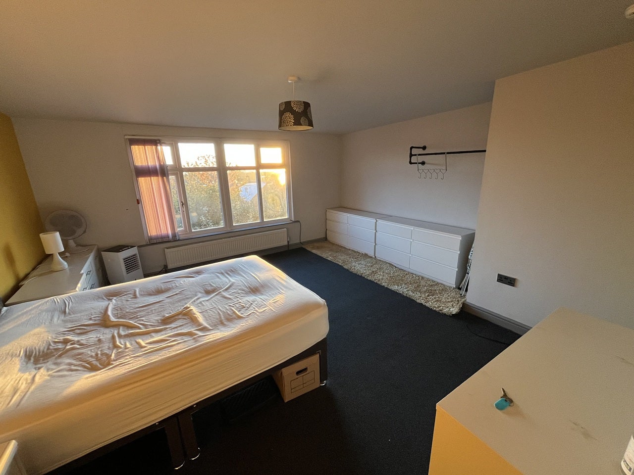 Room Stanley Road in Chadderton