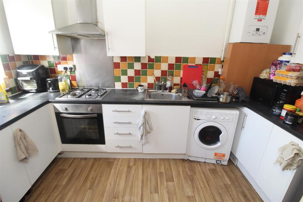 Flat Coburn Street in Cardiff