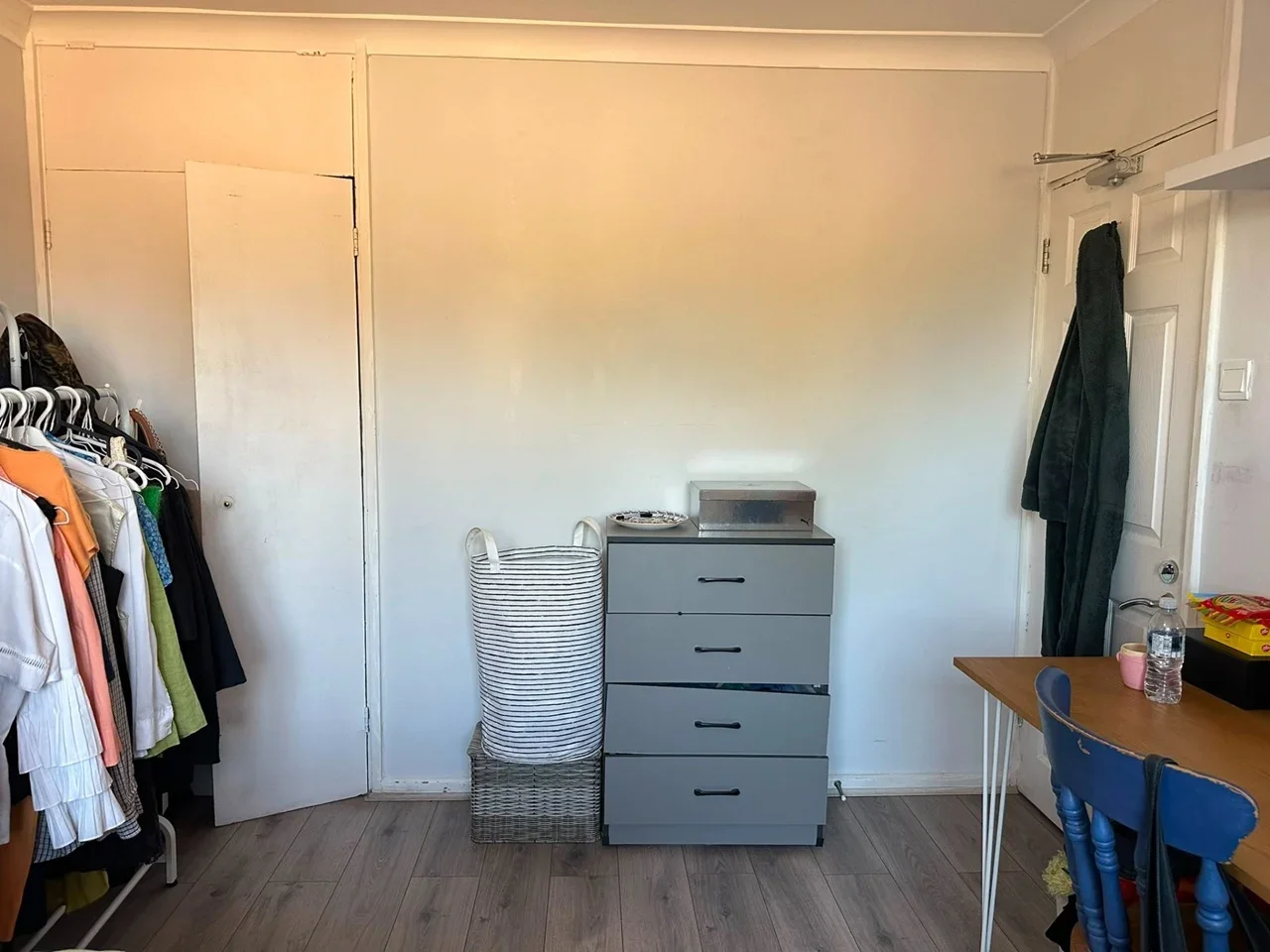 Room Devonport Street in Greater London