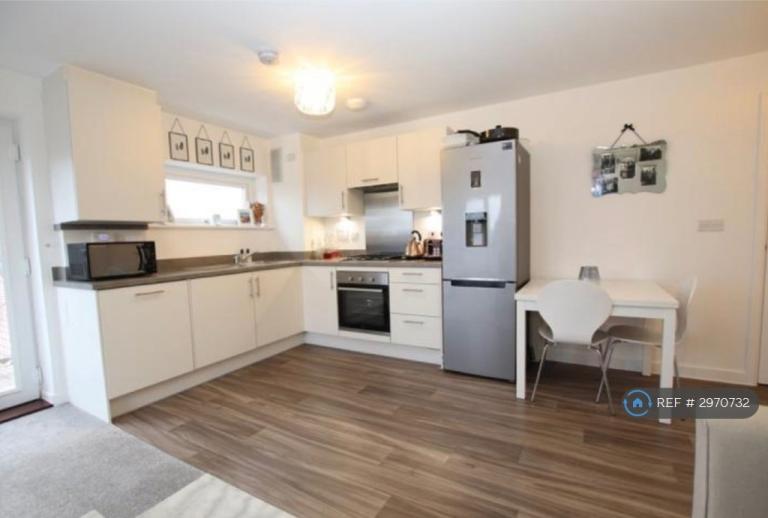 Flat Fourier Grove in Dartford