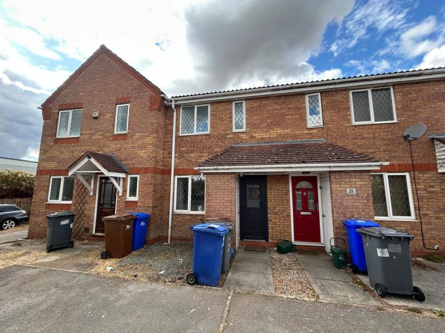 House Ratcliffe Avenue in East Staffordshire